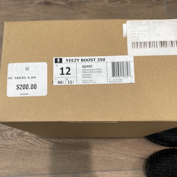 2015 Yeezy Boost 350 Pirate black V1 size 12 - Picture 4 of 5
